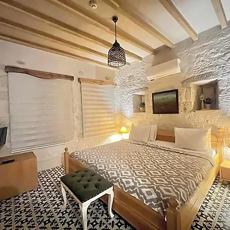 Zen Alacati Hotel *